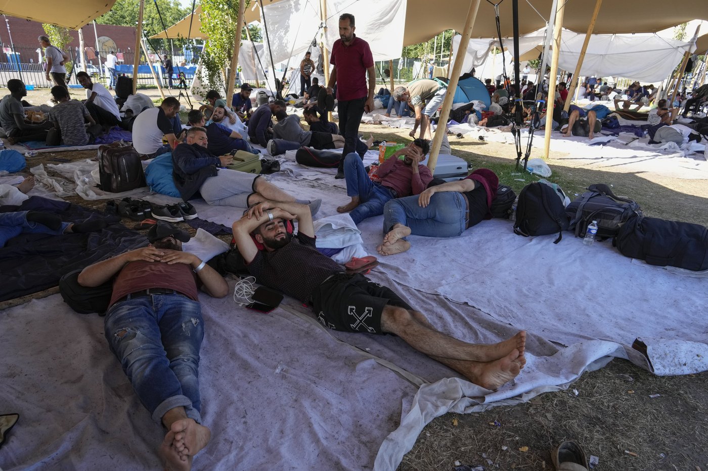 Dutch asylum agency is fined 50,000 euros daily for an overcrowded center | iNFOnews.ca Dutch asylum agency is fined 50,000 euros daily for an overcrowded center | iNFOnews.ca