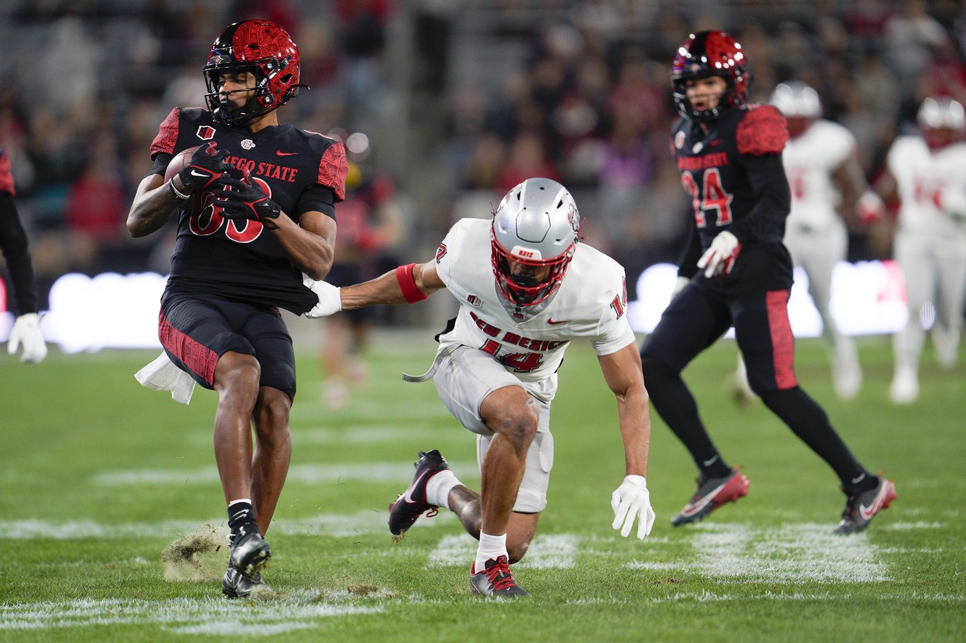 Eli Sanders, Devon Dampier lead New Mexico to 21-16 victory over San Diego State | iNFOnews.ca Eli Sanders, Devon Dampier lead New Mexico to 21-16 victory over San Diego State | iNFOnews.ca