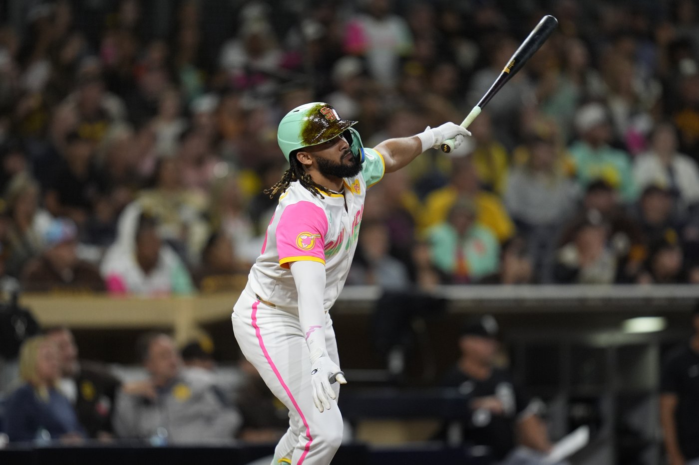 White Sox lose 118th game, waste 9th-inning comeback as Padres win 3-2 on Tatis hit in 10th | iNFOnews.ca White Sox lose 118th game, waste 9th-inning comeback as Padres win 3-2 on Tatis hit in 10th | iNFOnews.ca