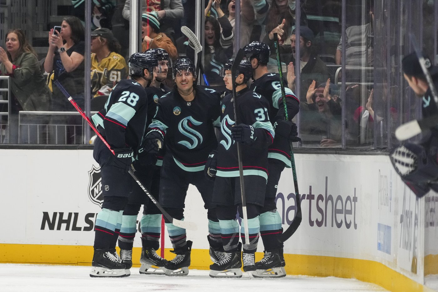 McCann scores in OT as Kraken beat Golden Knights 4-3 | iNFOnews.ca