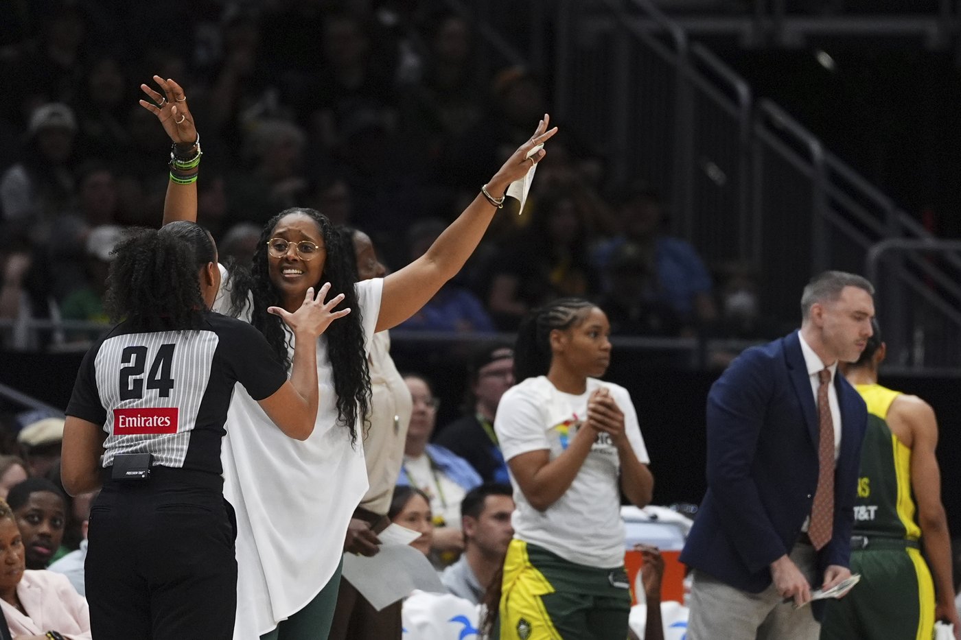 Nneka Ogwumike scores 26, Skylar Diggins adds 20 to help Storm beat Liberty 89-79 | iNFOnews.ca
