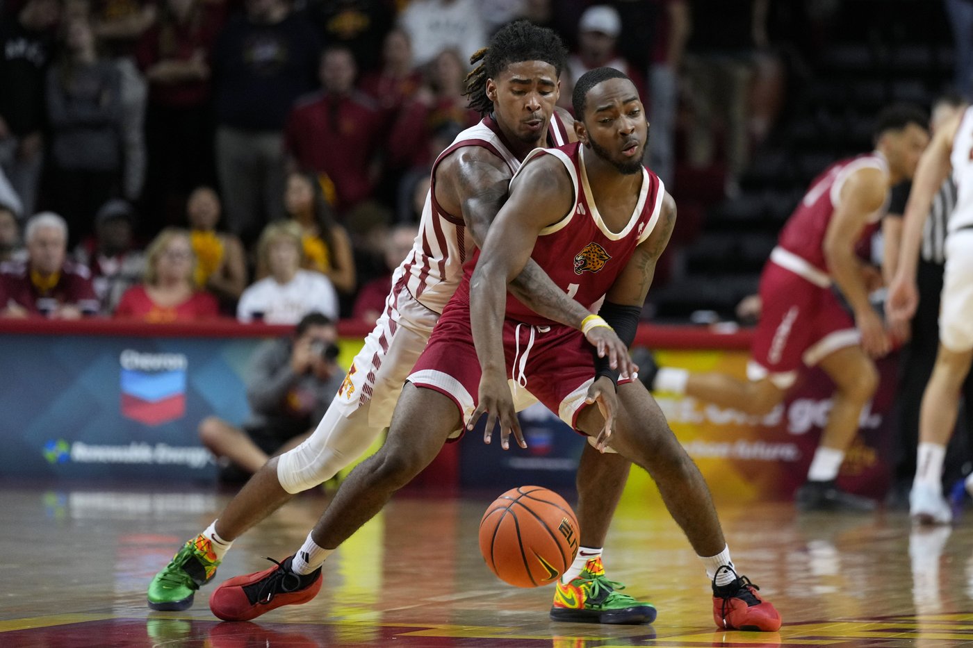 Jones scores 20 points off bench, Lipsey adds 17 in No. 5 Cyclones' 87-52 win over IU Indianapolis | iNFOnews.ca