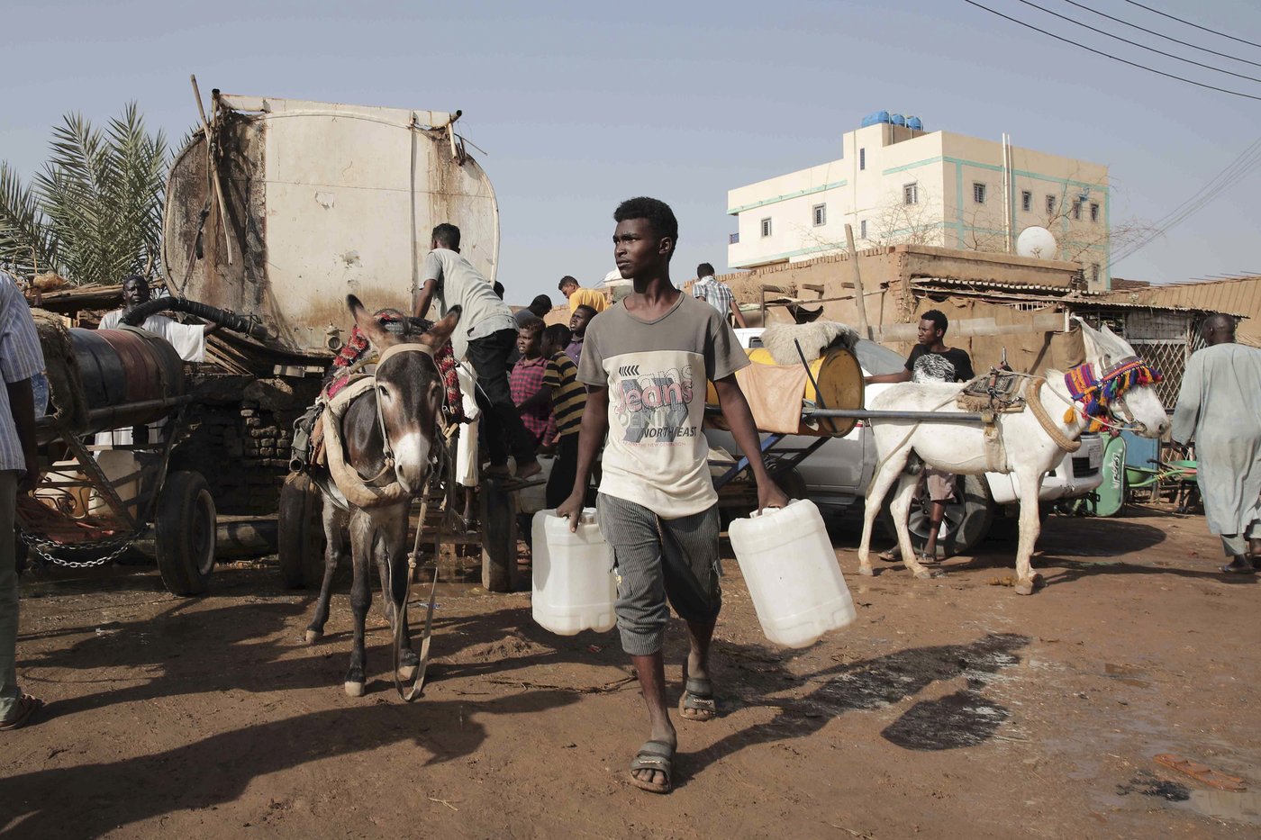 Sudan's war is 'deepening and widening' a famine crisis, hunger monitoring report says | iNFOnews.ca
