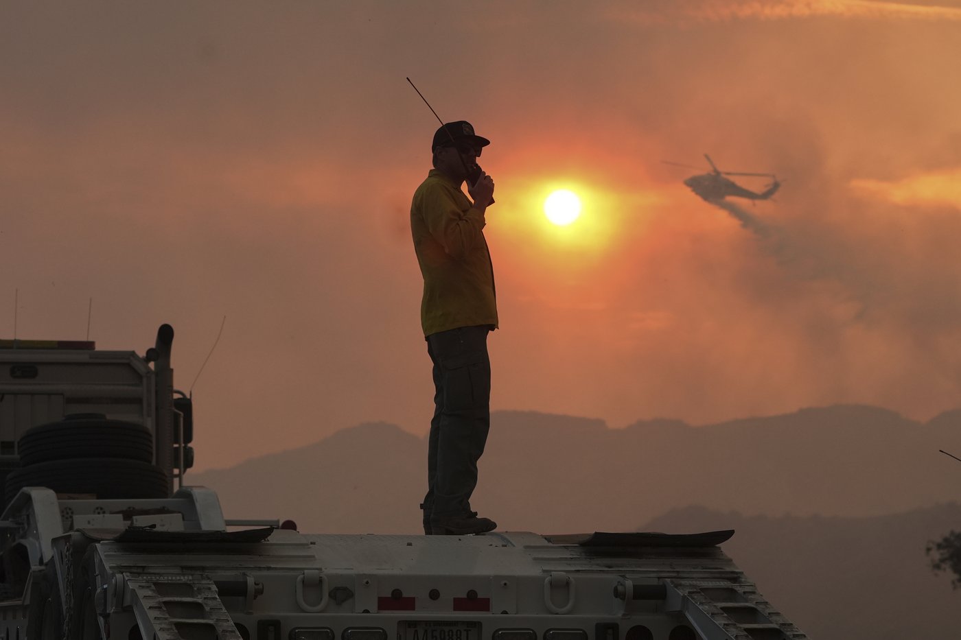 PHOTO COLLECTION: California Wildfires Hughes Fire | iNFOnews.ca