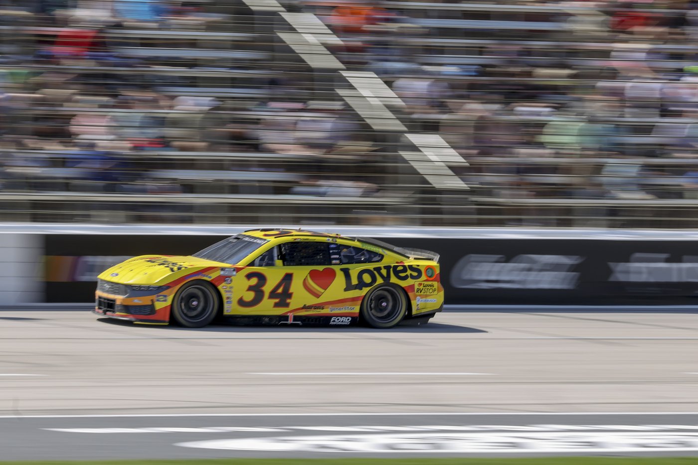 Judges indicate they may throw out order allowing 23XI, Front Row to race as NASCAR chartered teams | iNFOnews.ca