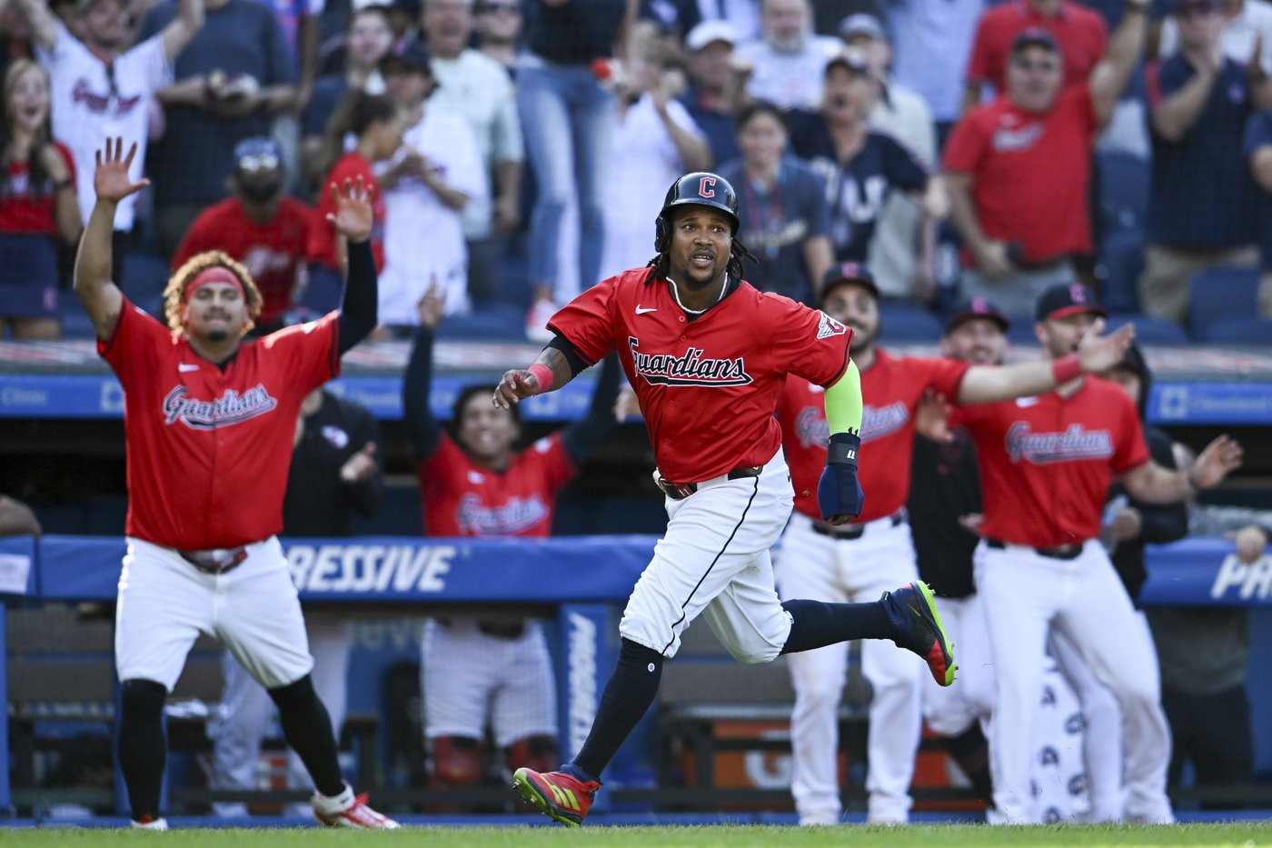 Guardians clinch AL playoff berth with walk-off, 3-2 win in 10 innings over Twins | iNFOnews.ca Guardians clinch AL playoff berth with walk-off, 3-2 win in 10 innings over Twins | iNFOnews.ca