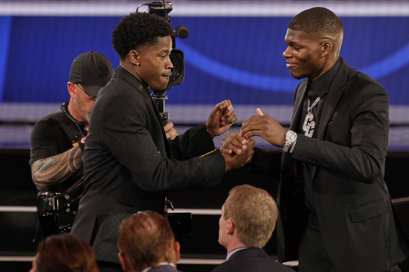 Baylor's VJ Edgecombe hopes 'Philly likes Bahamians' after 76ers take him No. 3 overall in NBA draft | iNFOnews.ca Baylor's VJ Edgecombe hopes 'Philly likes Bahamians' after 76ers take him No. 3 overall in NBA draft | iNFOnews.ca