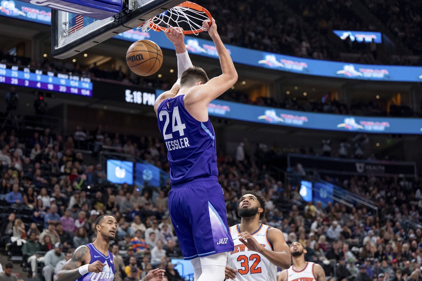 Markkanen scores 34 points and Sexton hits 4 4th-quarter 3s to help Jazz bury Knicks 121-106 | iNFOnews.ca