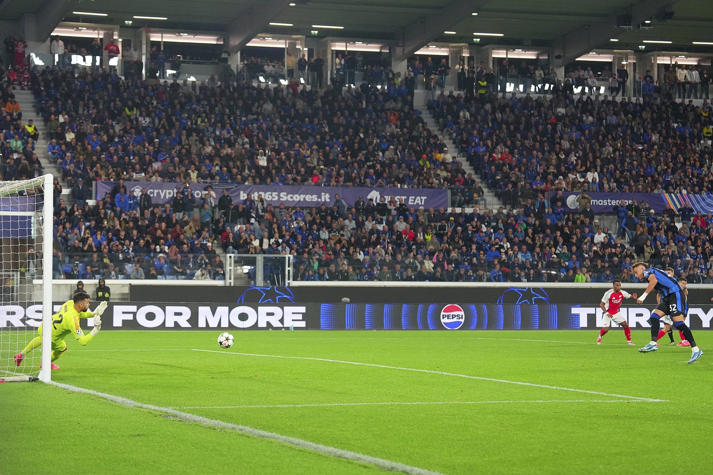 Raya's double save rescues Arsenal in Champions League draw amid attacking concerns without Odegaard | iNFOnews.ca