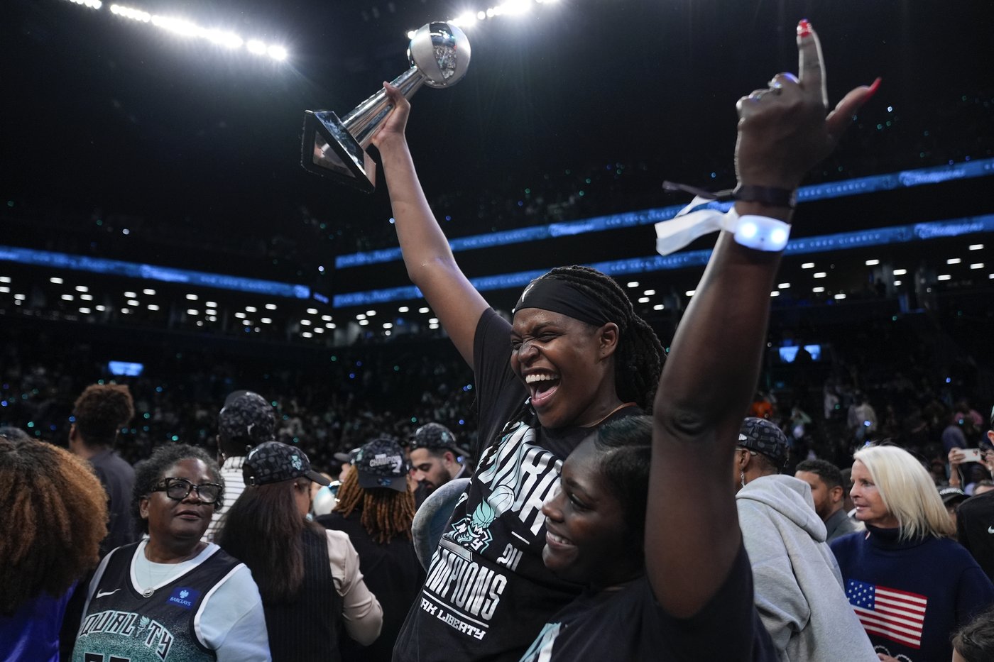New York wins first WNBA championship after falling in previous five appearances in the Finals | iNFOnews.ca