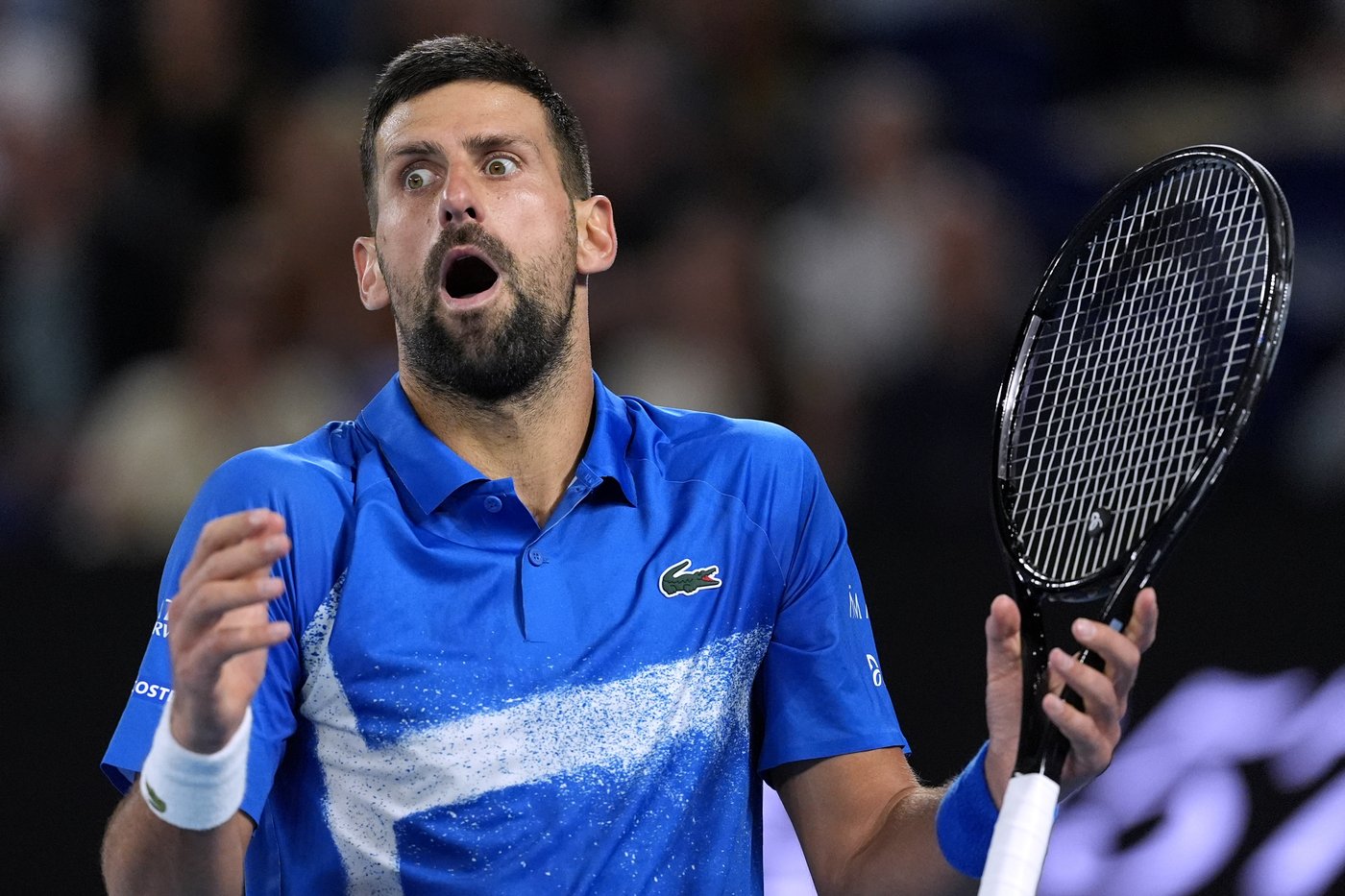 Novak Djokovic has trouble with his body and a fan but moves into the Australian Open's 4th round | iNFOnews.ca