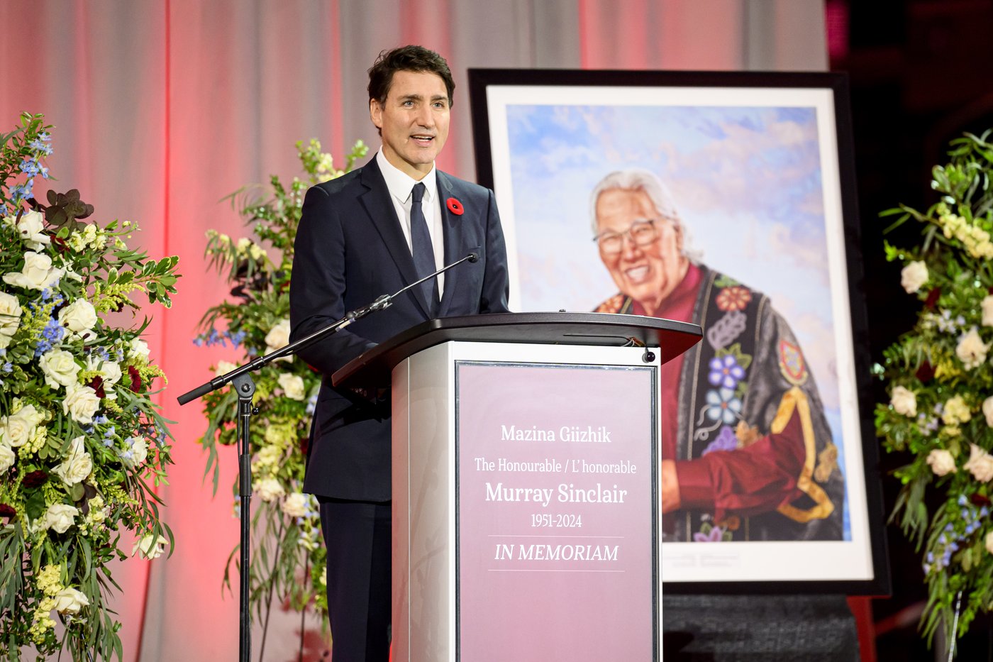 'I was called;' Murray Sinclair's life and legacy honoured at emotional memorial | iNFOnews.ca 'I was called;' Murray Sinclair's life and legacy honoured at emotional memorial | iNFOnews.ca
