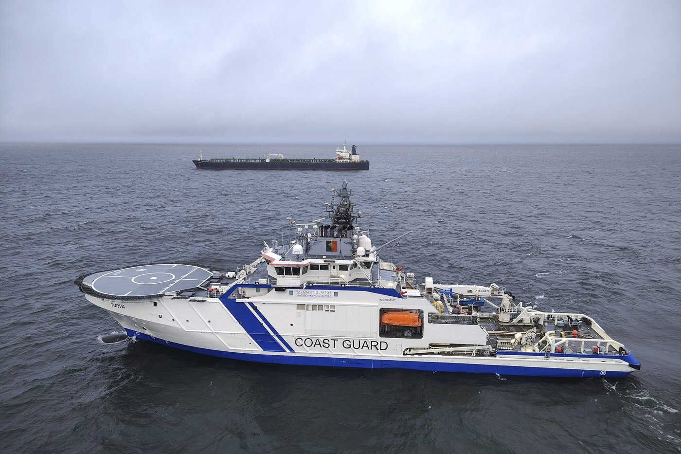 Finnish investigators find anchor drag mark on the Baltic seabed following cable damage | iNFOnews.ca