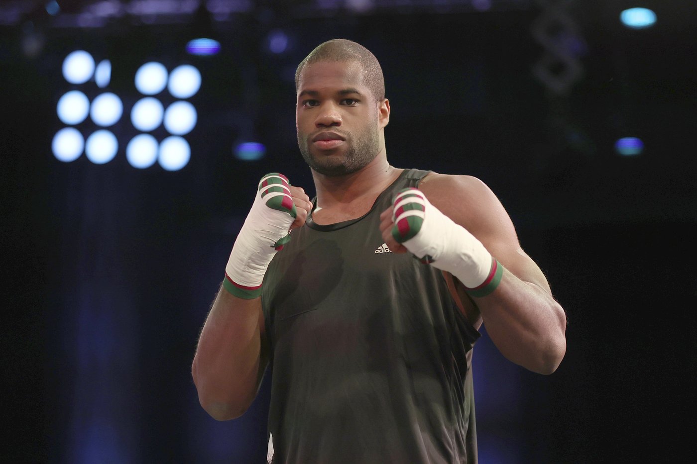 Ahead of rematch, Dubois camp says Usyk 'conned the referee' in first bout | iNFOnews.ca