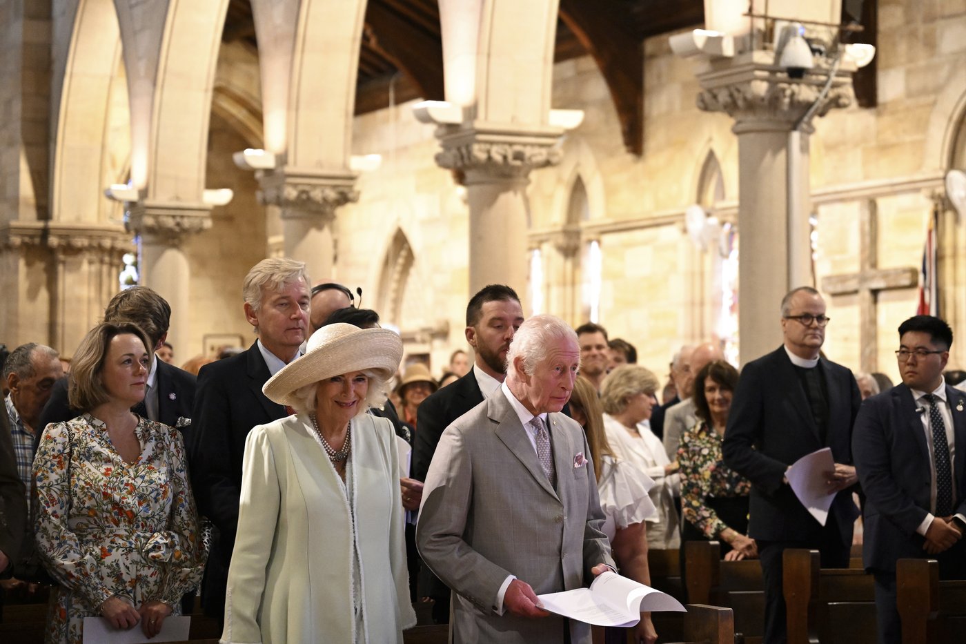 Children greet King Charles III and Queen Camilla outside a Sydney church | iNFOnews.ca Children greet King Charles III and Queen Camilla outside a Sydney church | iNFOnews.ca