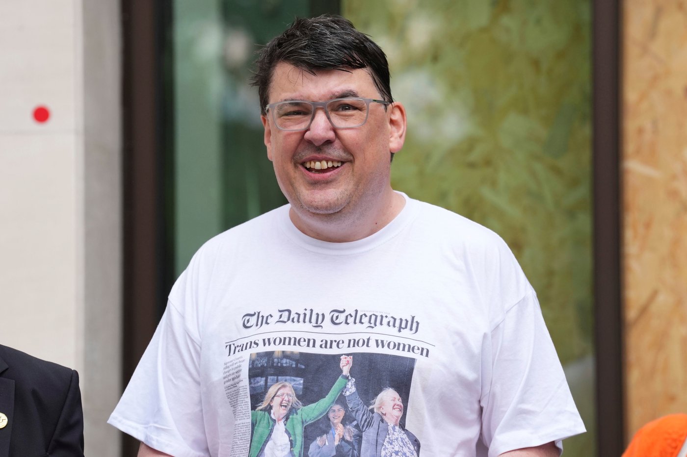 TV writer Graham Linehan's arrest over transgender posts sparks free speech outcry in the UK | iNFOnews.ca