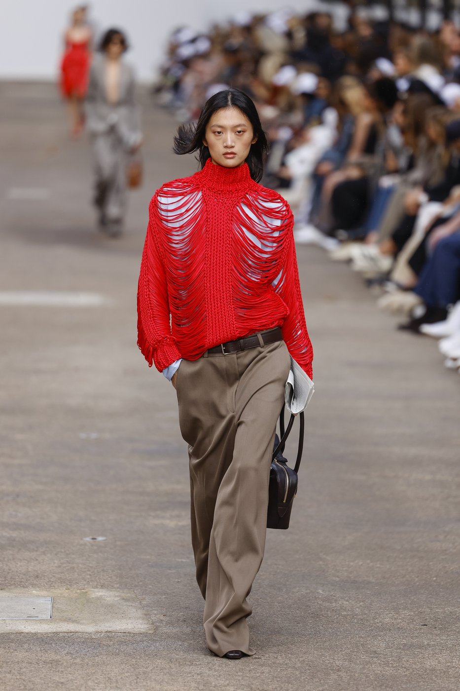 Balenciaga upturns luxury in Paris as McCartney puts on high-octane fashion with playful, eco twist | iNFOnews.ca Balenciaga upturns luxury in Paris as McCartney puts on high-octane fashion with playful, eco twist | iNFOnews.ca