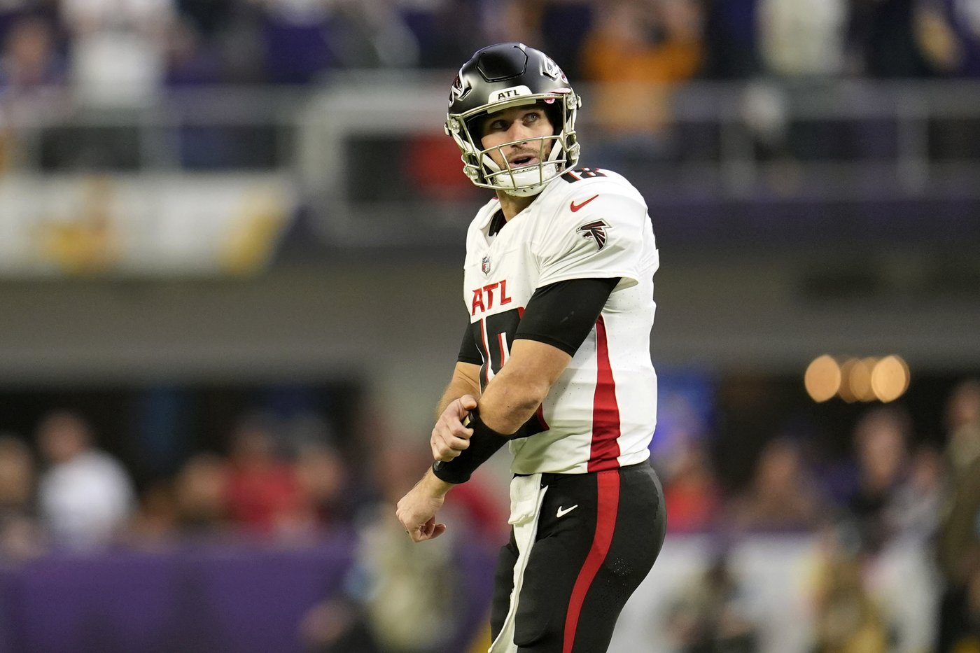QB Kirk Cousins remains in a slump as the Vikings spoil his homecoming with 2 interceptions | iNFOnews.ca QB Kirk Cousins remains in a slump as the Vikings spoil his homecoming with 2 interceptions | iNFOnews.ca