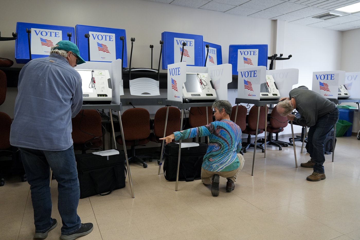 Electoral battleground North Carolina starts early in-person voting while recovering from Helene | iNFOnews.ca