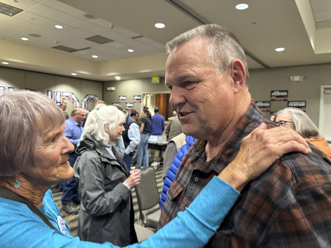 Voters drowning in ads from 'obscene' amounts of cash flooding Montana U.S. Senate race | iNFOnews.ca Voters drowning in ads from 'obscene' amounts of cash flooding Montana U.S. Senate race | iNFOnews.ca