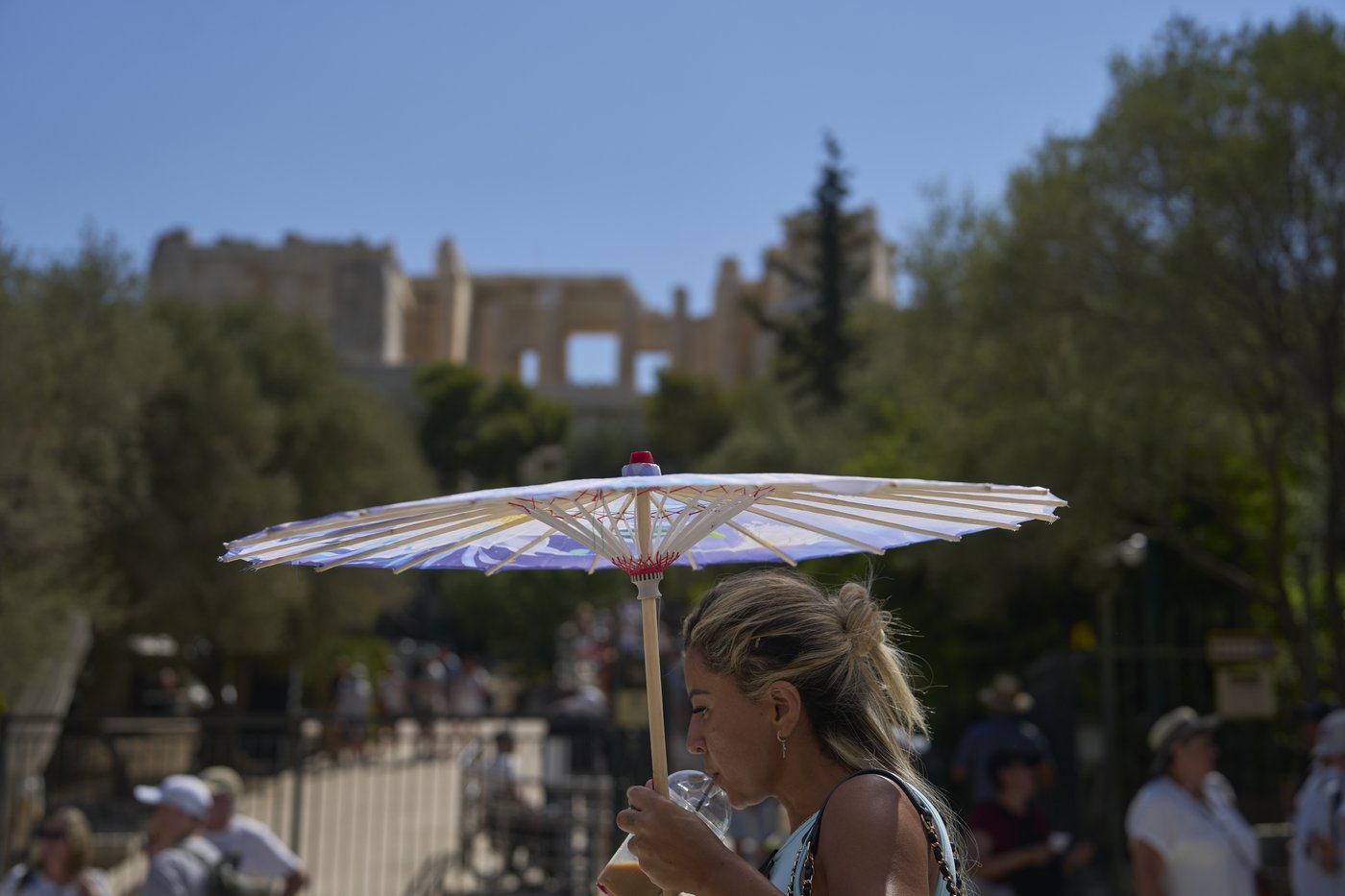 Greece imposes work breaks as a heat wave grips the country | iNFOnews.ca