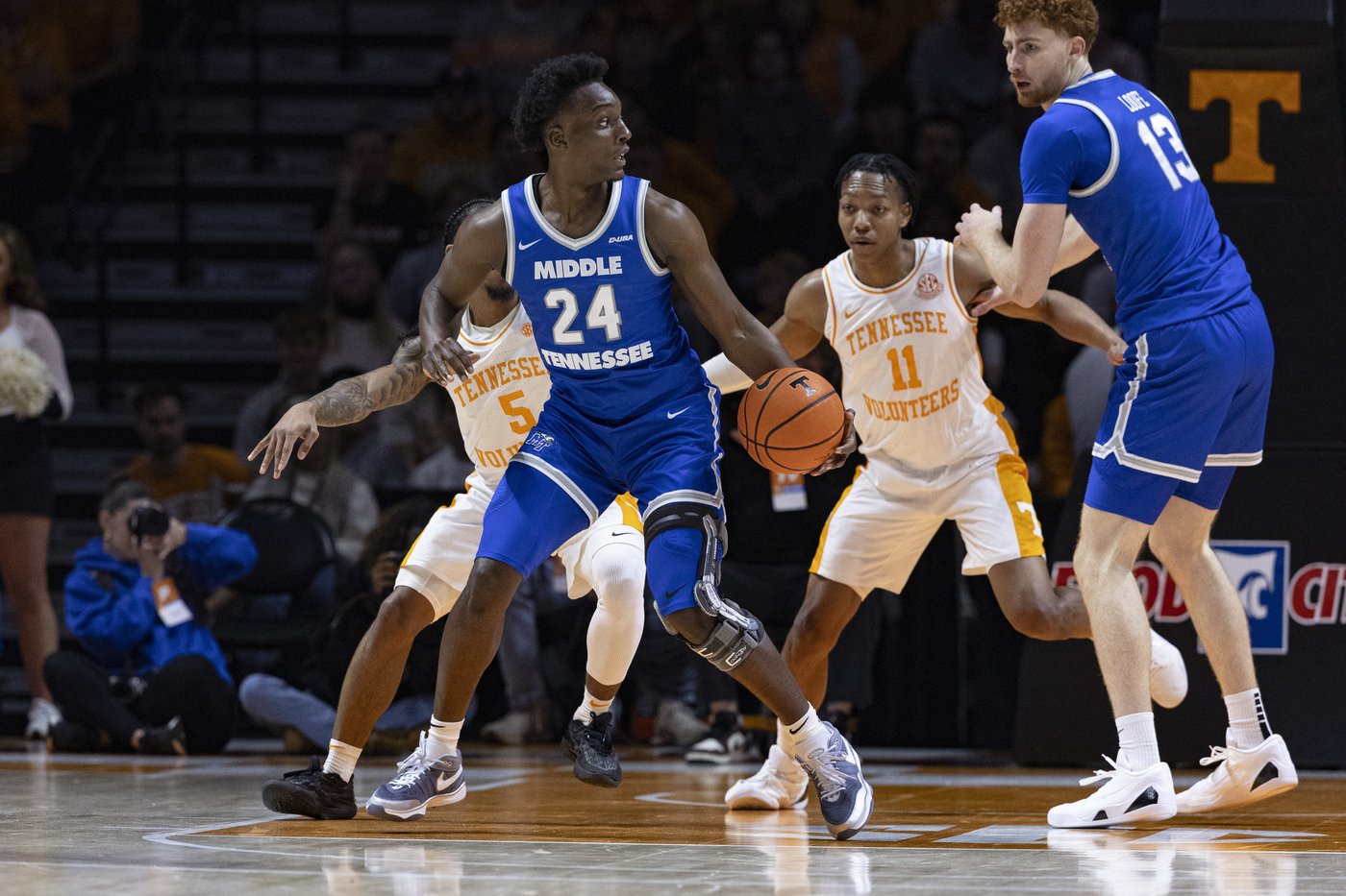 Lanier and Zeigler lead No. 1 Tennessee past upset-minded Middle Tennessee 82-64 | iNFOnews.ca Lanier and Zeigler lead No. 1 Tennessee past upset-minded Middle Tennessee 82-64 | iNFOnews.ca
