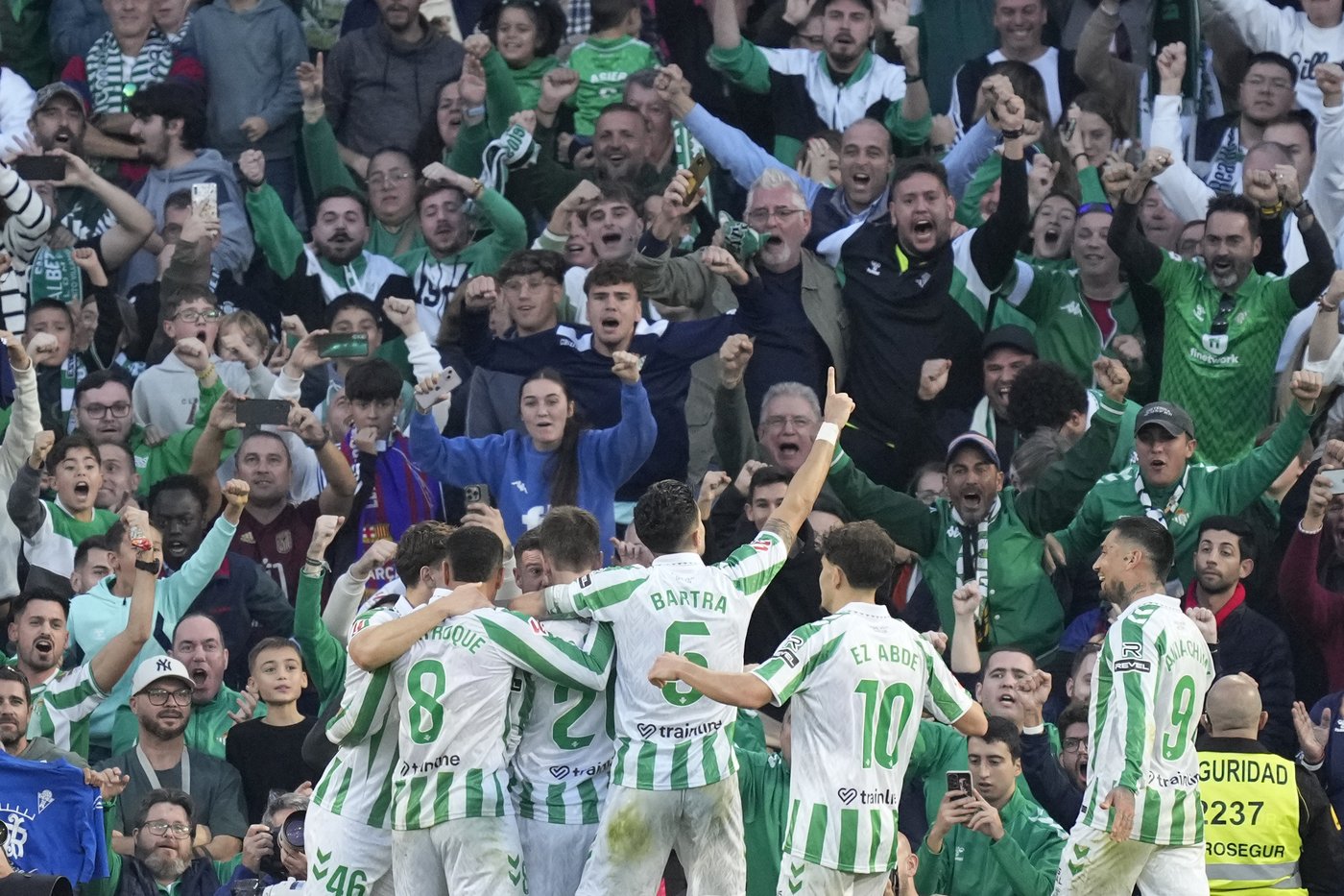 Flick sent off for protesting penalty in Barcelona draw and Real Madrid closes on leader | iNFOnews.ca Flick sent off for protesting penalty in Barcelona draw and Real Madrid closes on leader | iNFOnews.ca
