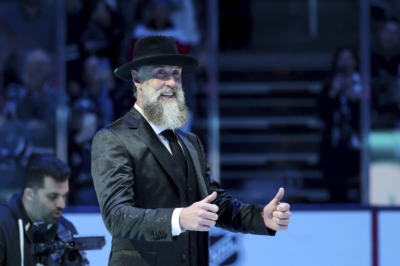 Former NHL star Thornton back as co-GM of Canada's Spengler Cup squad | iNFOnews.ca Former NHL star Thornton back as co-GM of Canada's Spengler Cup squad | iNFOnews.ca