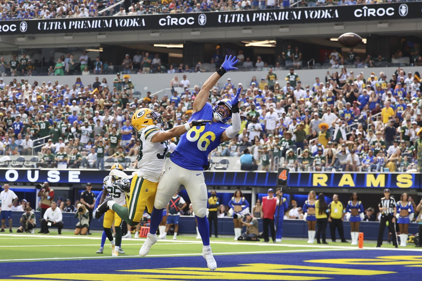 Rams' offense swaps red zone inefficiency for turnover troubles in another one-score loss | iNFOnews.ca Rams' offense swaps red zone inefficiency for turnover troubles in another one-score loss | iNFOnews.ca