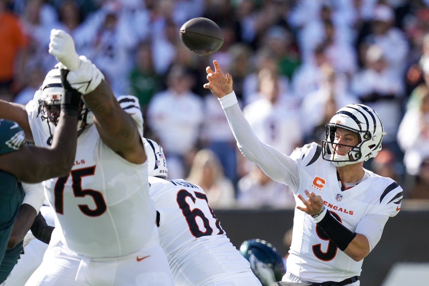 Struggling Raiders and Bengals will try to turn their seasons around when they meet in Cincinnati | iNFOnews.ca Struggling Raiders and Bengals will try to turn their seasons around when they meet in Cincinnati | iNFOnews.ca