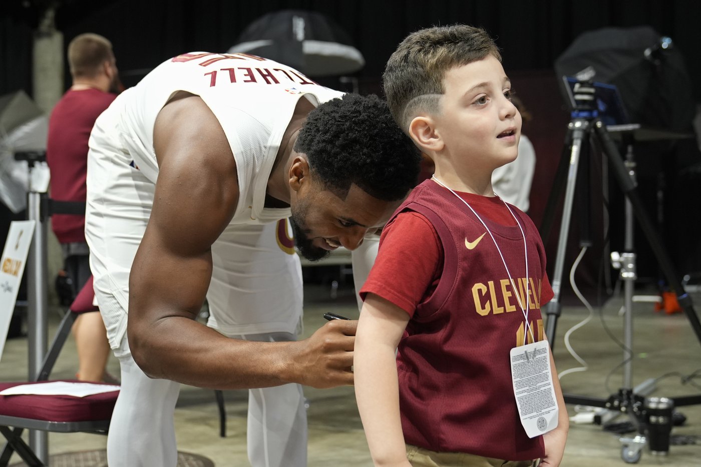 Cavaliers star Donovan Mitchell relieved to be in Cleveland for long haul after signing extension | iNFOnews.ca Cavaliers star Donovan Mitchell relieved to be in Cleveland for long haul after signing extension | iNFOnews.ca