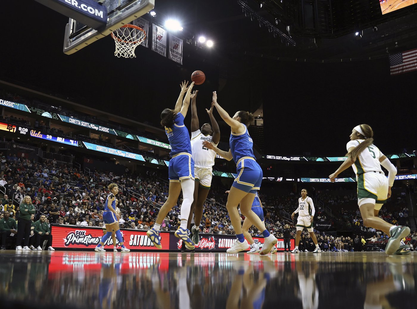 Betts scores 24 and grabs 9 as top-ranked UCLA women roll past No. 25 Baylor | iNFOnews.ca Betts scores 24 and grabs 9 as top-ranked UCLA women roll past No. 25 Baylor | iNFOnews.ca
