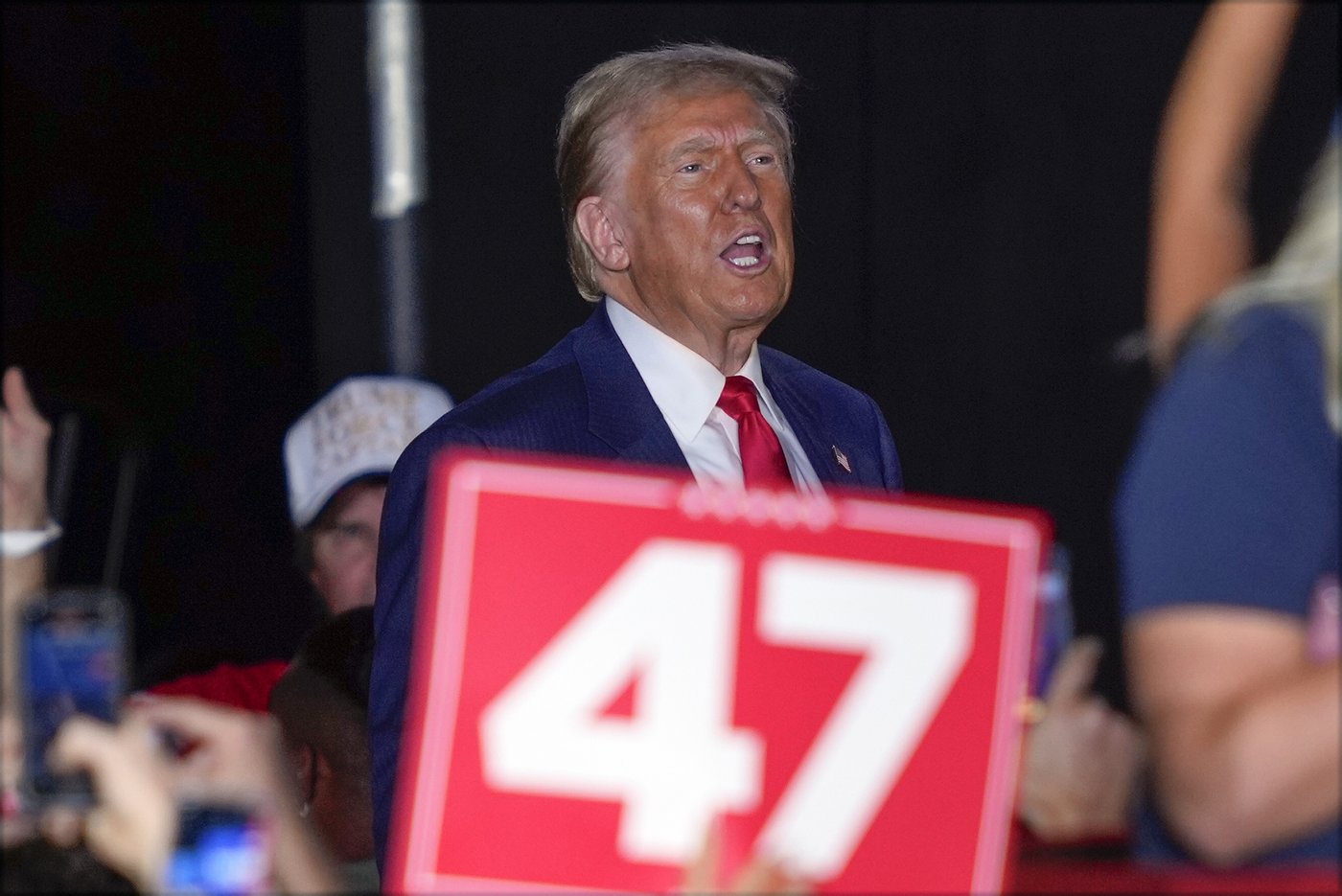 Trump wanted generals like Hitler's and said Nazi leader 'did some good things,' John Kelly claims | iNFOnews.ca