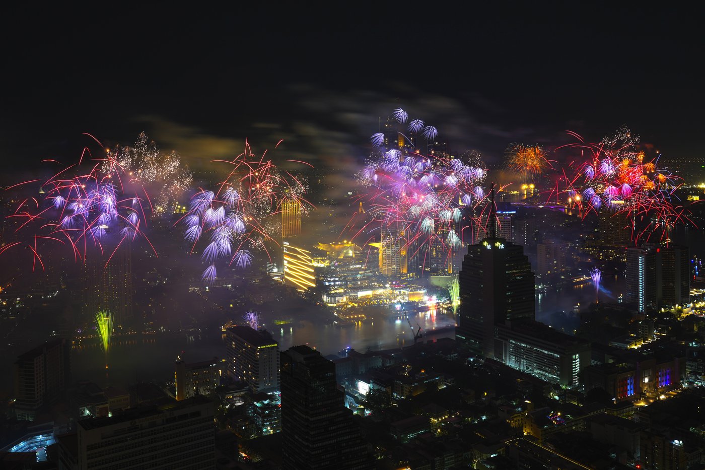 PHOTO COLLECTION: New Year's Eve | iNFOnews.ca