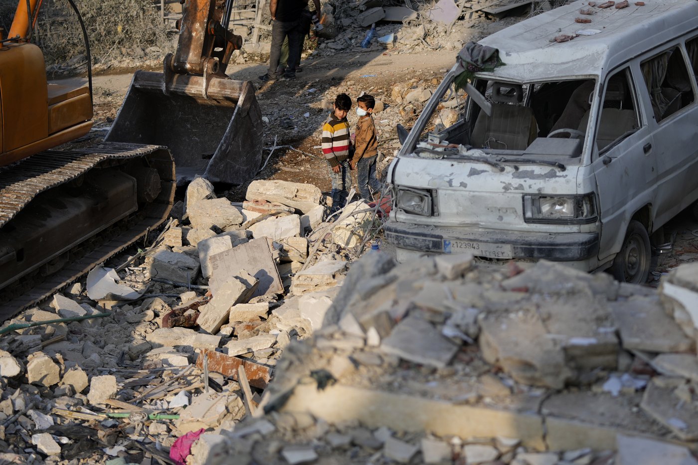 Middle East latest: Israeli minister reports some progress toward cease-fire but Hezbollah unaware | iNFOnews.ca
