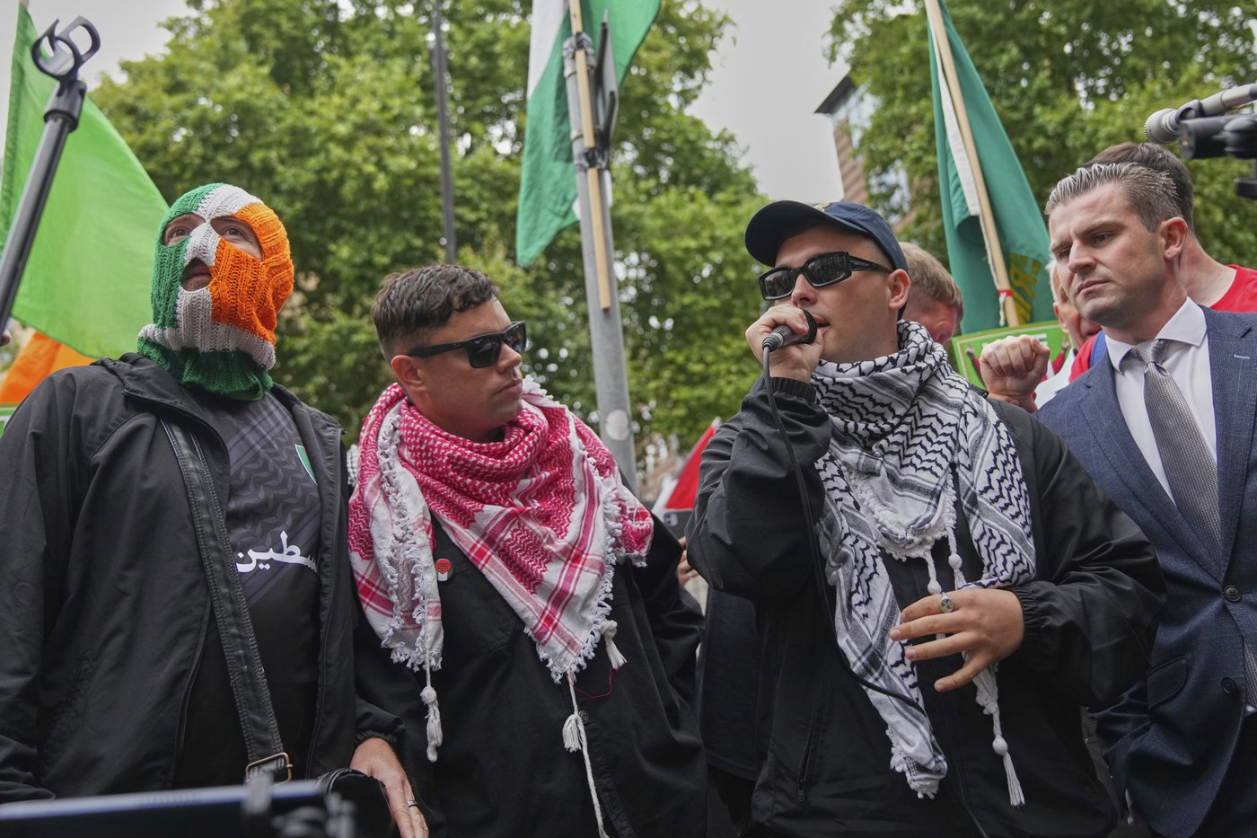 Canada bans Belfast rap group Kneecap from entry, says it endorsed political violence | iNFOnews.ca Canada bans Belfast rap group Kneecap from entry, says it endorsed political violence | iNFOnews.ca