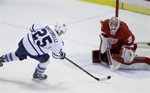 Dubas says Maple Leafs are not content with logic-defying 7-1-1 stretch | iNFOnews.ca CP31077409