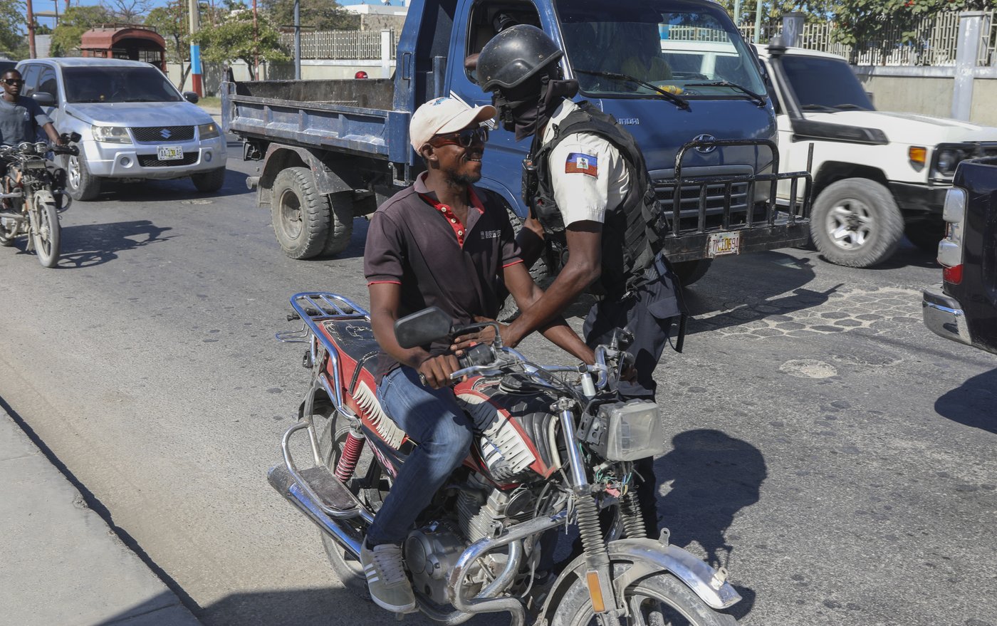 Haiti's main international airport reopens a month after gang gunfire forced it to close | iNFOnews.ca