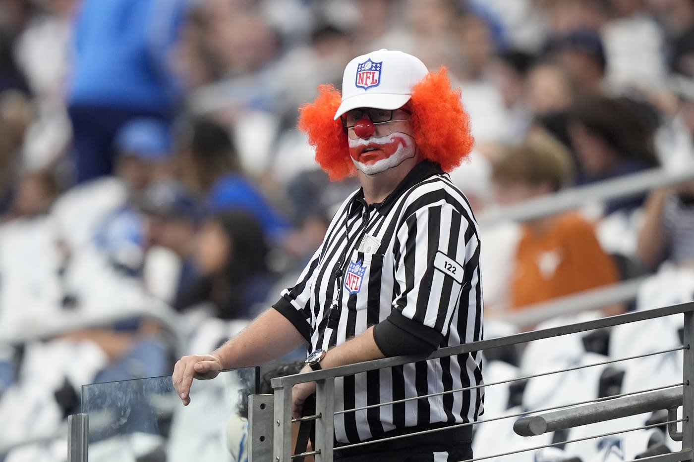 Lions throw shade over disputed 2-point play with tackle-eligible call on 1st snap at Cowboys | iNFOnews.ca