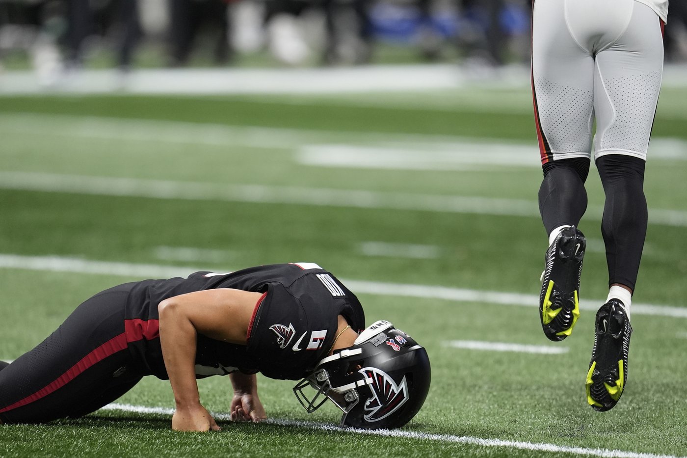 After another big miss, the Falcons are facing tough questions about kicker Younghoe Koo | iNFOnews.ca
