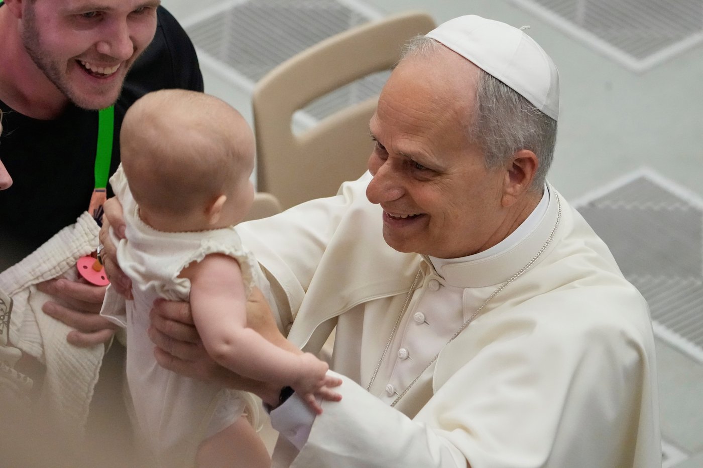 Pope highlights virtue of listening while accepting award from US Augustinians | iNFOnews.ca