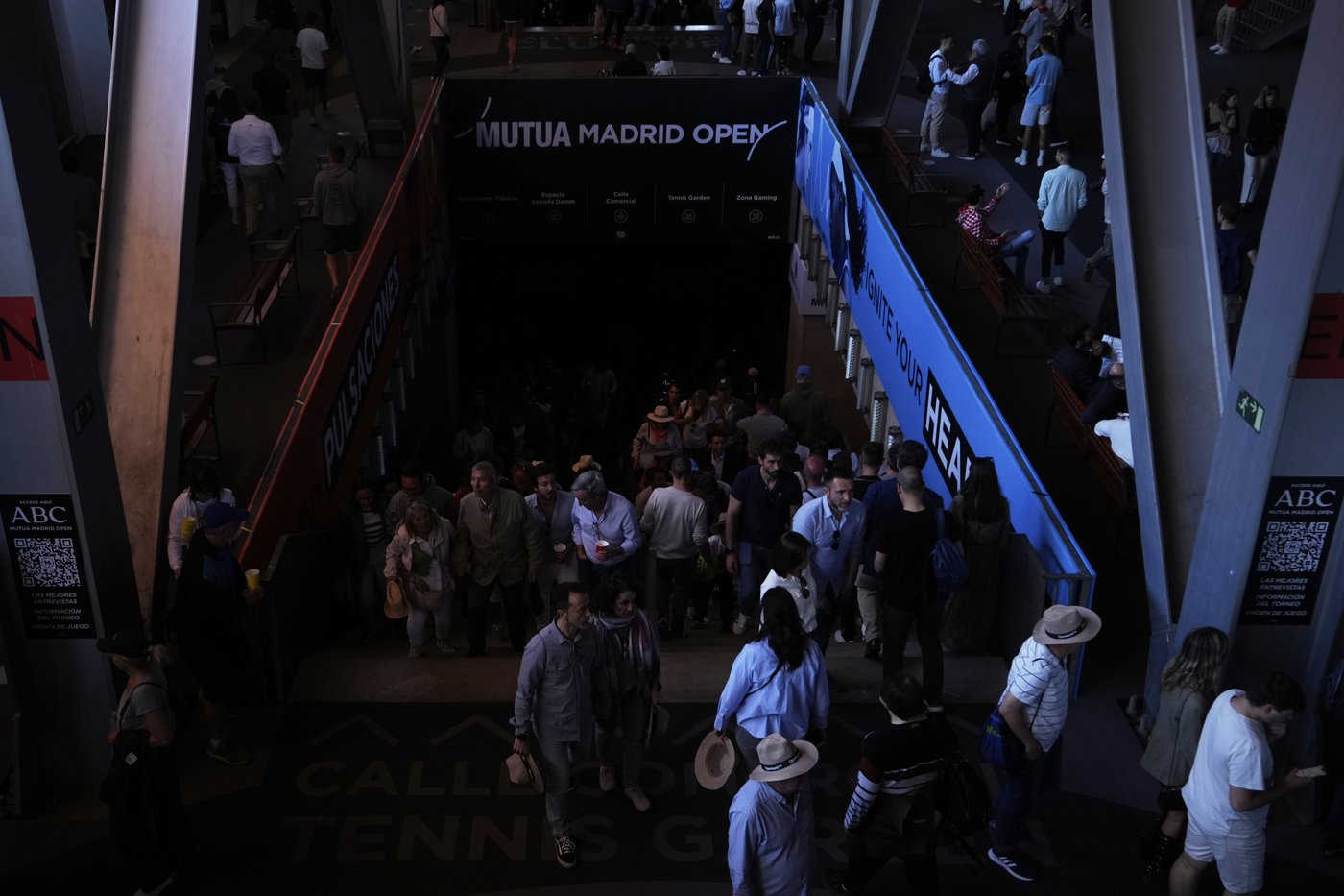 Tennis players in the dark at Madrid Open as matches suspended due to major power outage | iNFOnews.ca