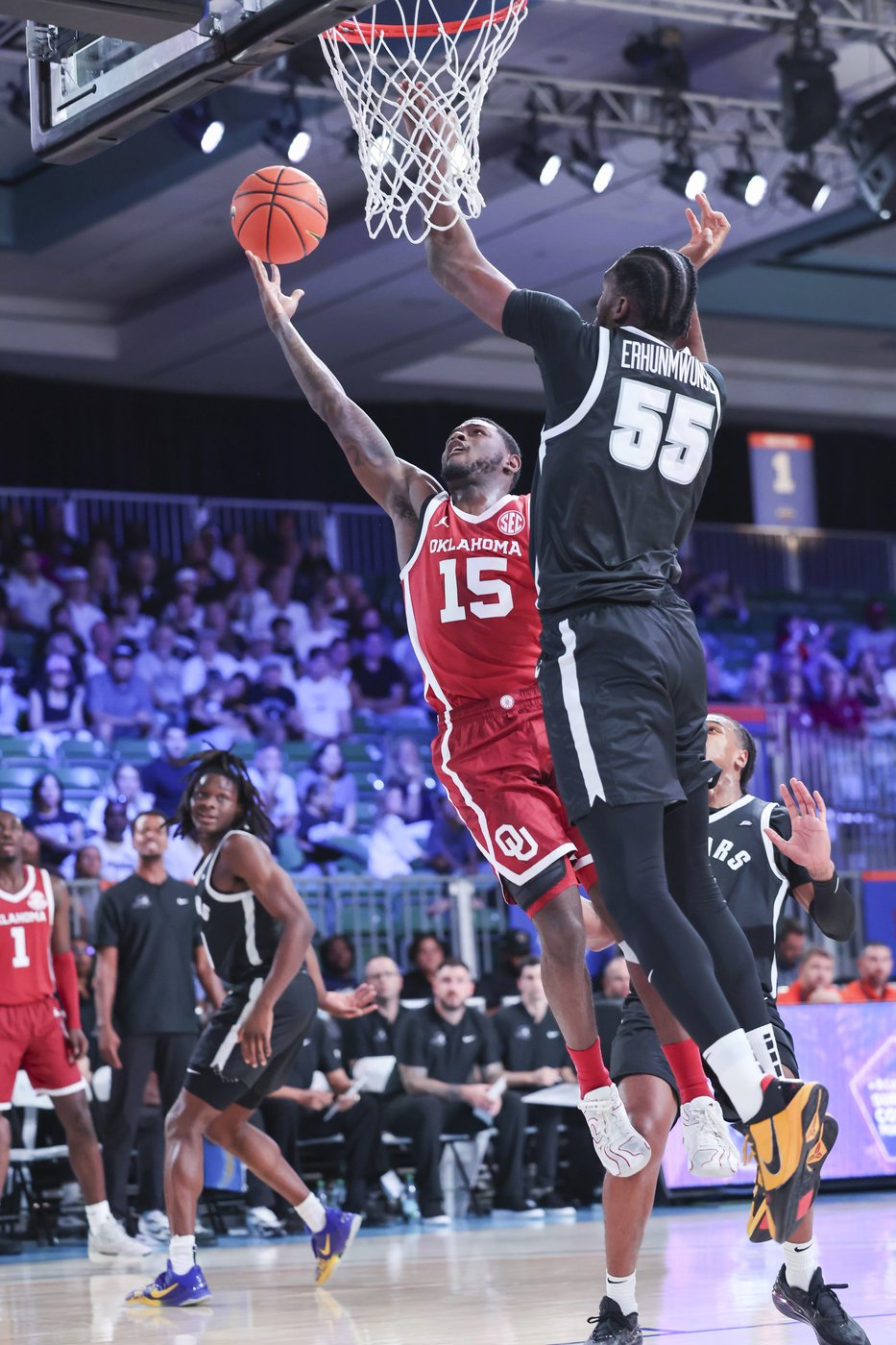 Oklahoma hangs on to beat Providence 79-77 in wild finish at Battle 4 Atlantis | iNFOnews.ca Oklahoma hangs on to beat Providence 79-77 in wild finish at Battle 4 Atlantis | iNFOnews.ca