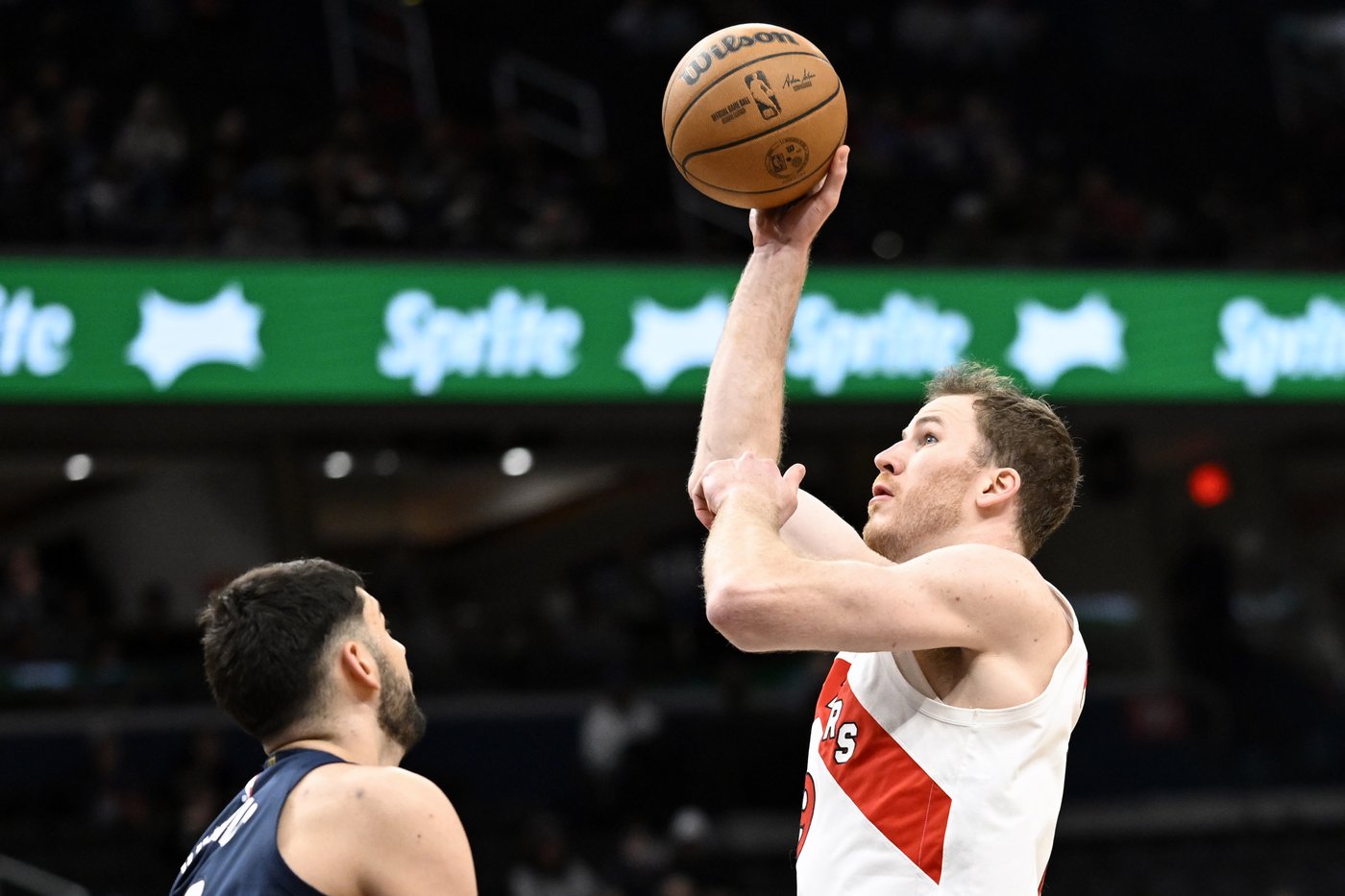 Raptors sign center Jakob Poeltl to a 4-year contact extension | iNFOnews.ca