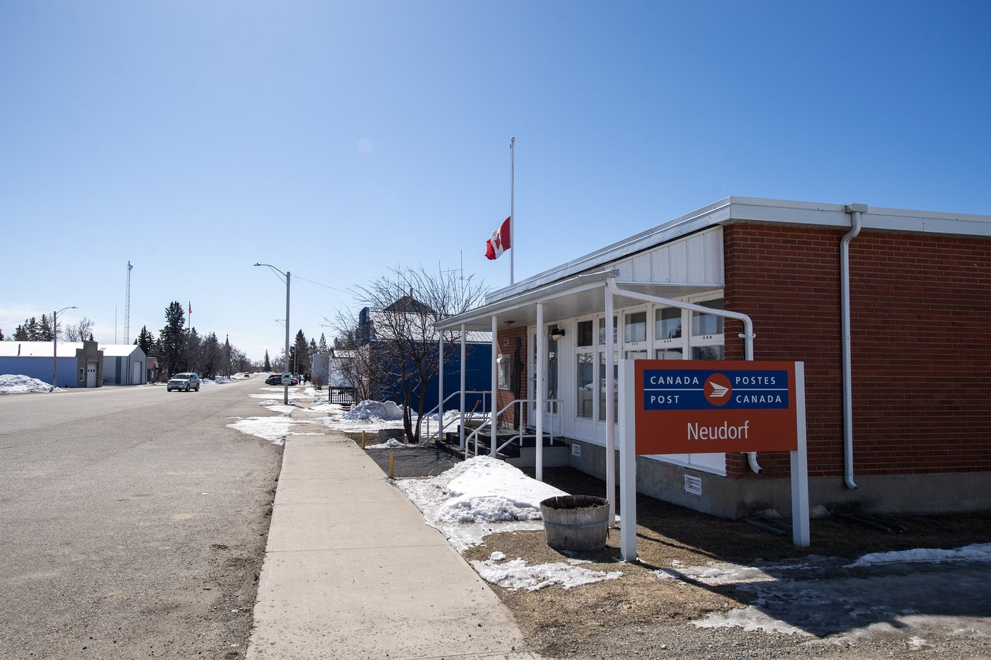 Canada Post reaches deal with second-largest union, negotiations continue with CUPW | iNFOnews.ca