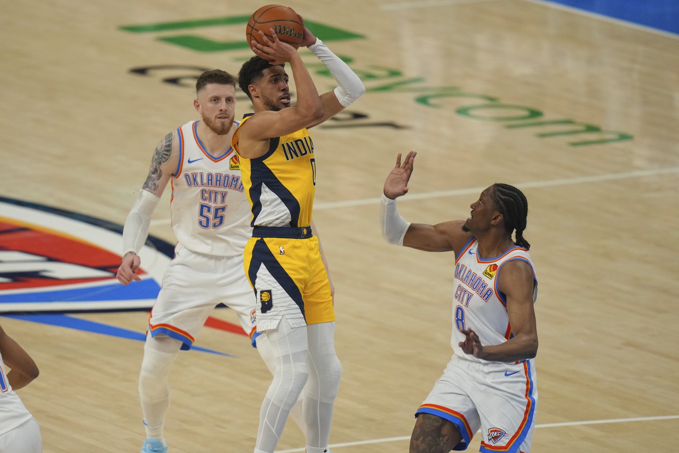Pacers' Haliburton plays through lower leg injury in Game 5 loss to Thunder in NBA Finals | iNFOnews.ca Pacers' Haliburton plays through lower leg injury in Game 5 loss to Thunder in NBA Finals | iNFOnews.ca
