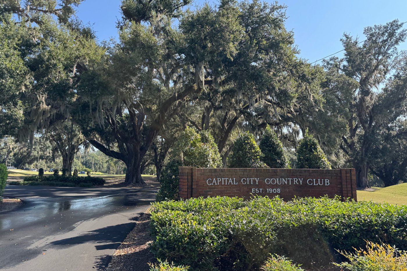 Plan to sell golf course built on slaves' graves sparks outrage in Florida's capital city | iNFOnews.ca