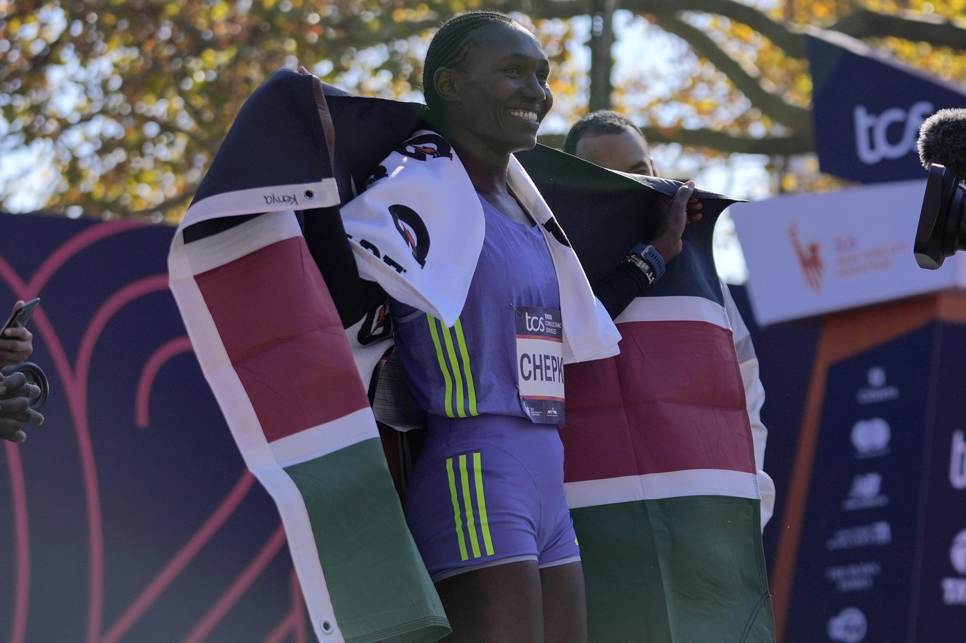 Abdi Nageeye of the Netherlands and Sheila Chepkirui of Kenya win the New York City Marathon | iNFOnews.ca Abdi Nageeye of the Netherlands and Sheila Chepkirui of Kenya win the New York City Marathon | iNFOnews.ca