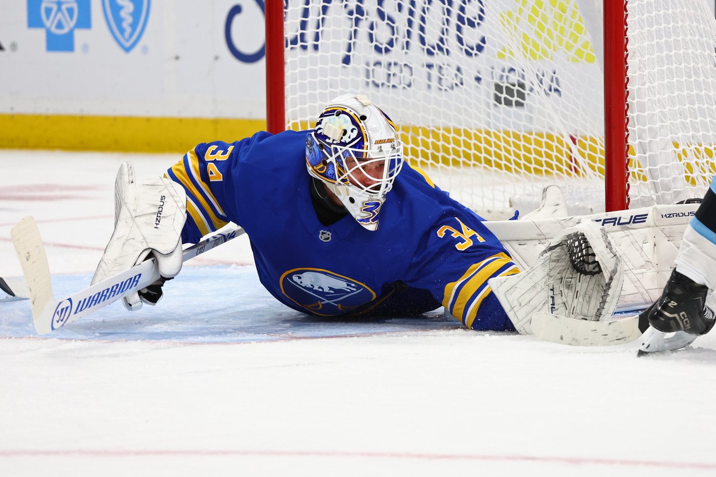 Clayton Keller's overtime goal gives Mammoth 2-1 win over Sabres | iNFOnews.ca