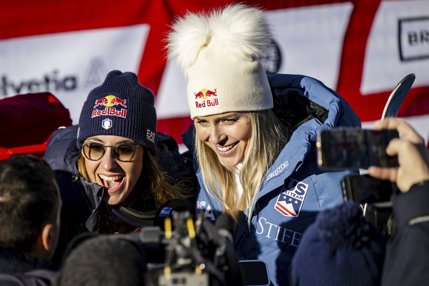 Lindsey Vonn takes a low-risk approach, 14th in her return to World Cup skiing at age 40 | iNFOnews.ca